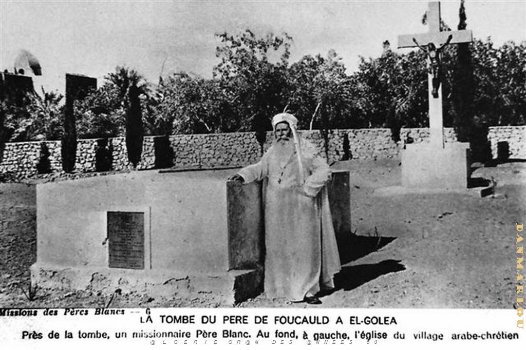 EL GOLEA - LA TOMBE DU PERE DE FOUCAULD.jpg